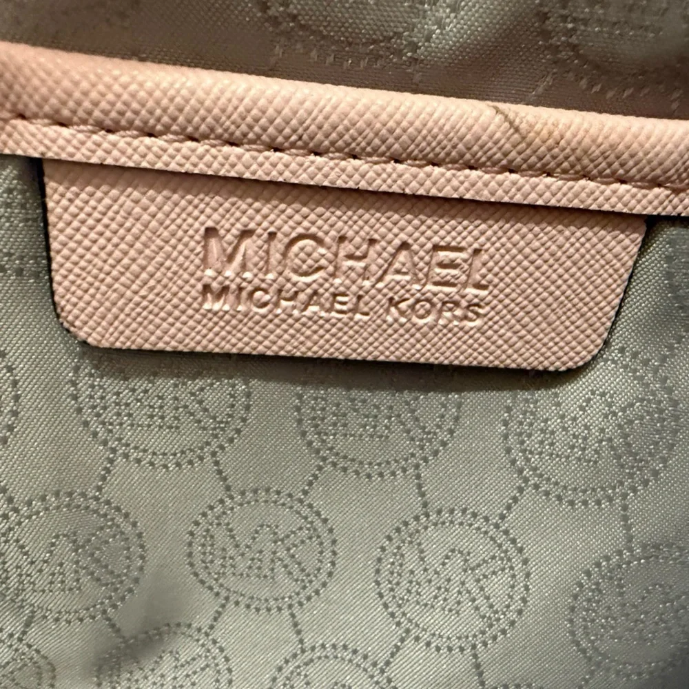 Michael Kors Saffiano Leather Jet Set Tote Large EUC black white & blush pink - Picture 4 of 13